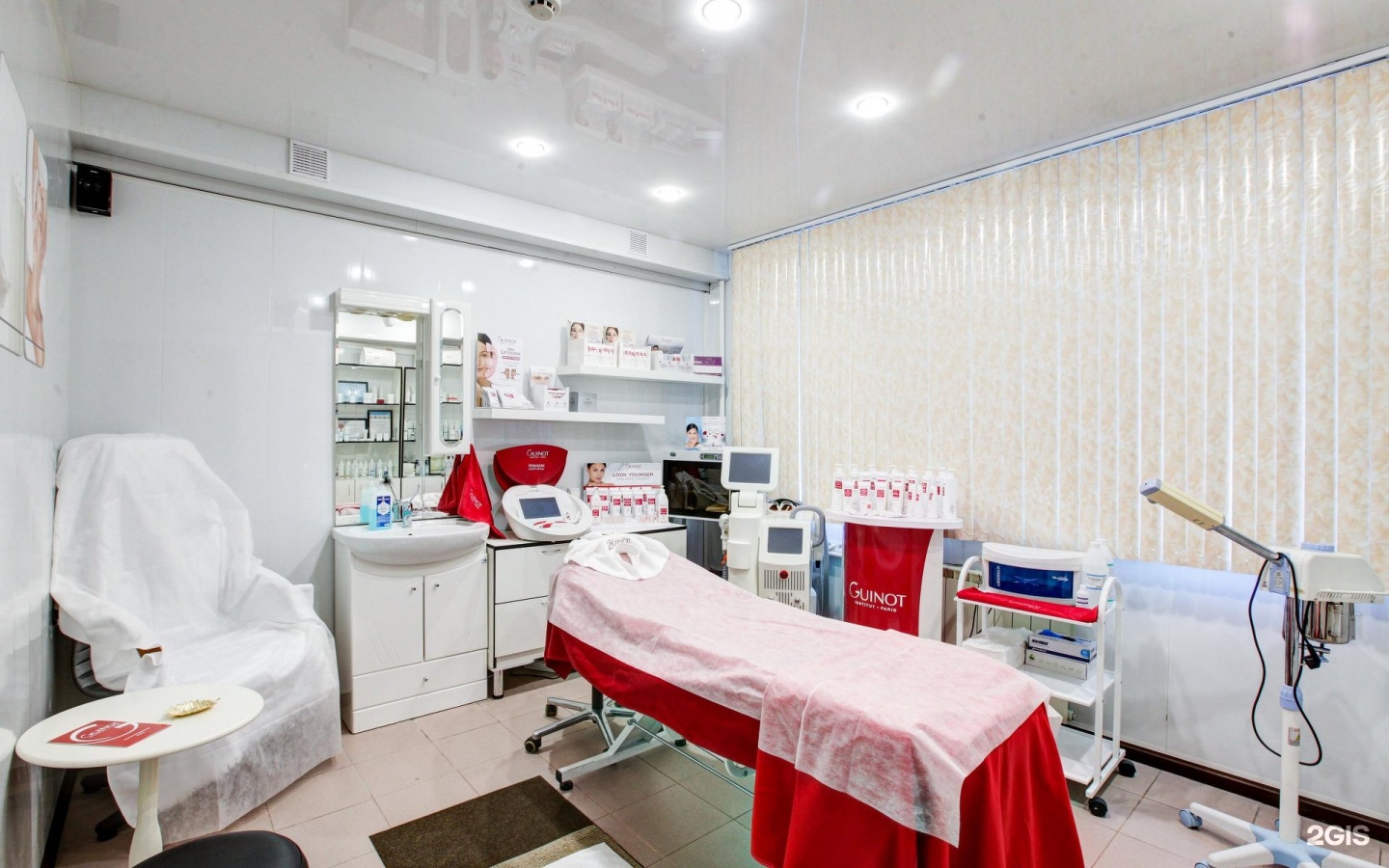 Витальон салон красоты рублевское шоссе. Кунцевская 11 салон красоты. Тока hair salon 4. Рублевское шоссе 22 к 1 салон красоты виарди. Город красоты салоны.