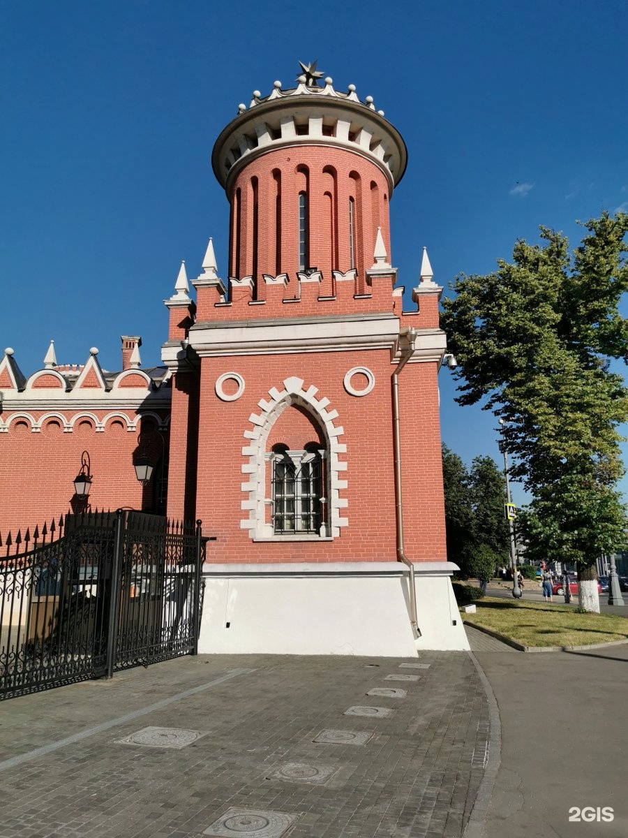 Ленинградский проспект 40. Петровский путевой дворец Ленинградский просп 40. Путевой дворец Москва Ленинградский проспект. Петровский подъездной дворец Москва, Ленинградский проспект, 40. Петровский дворец ворота.