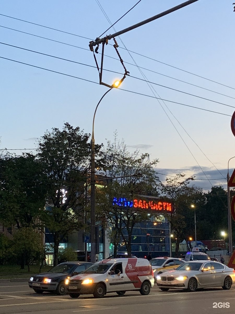 Каховка 11 корп 2. Каховка 11 к 1. каховка 11. авторусь ул. каховка, 11, корп. 1 фото.