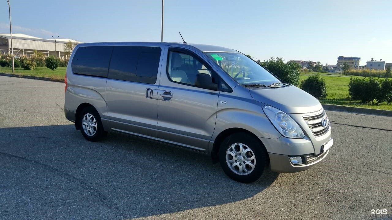 Минивэн без посредников. Hyundai h-1. Hyundai h1 2000. Хендай Старекс 2023. Hyundai h1 колеса.