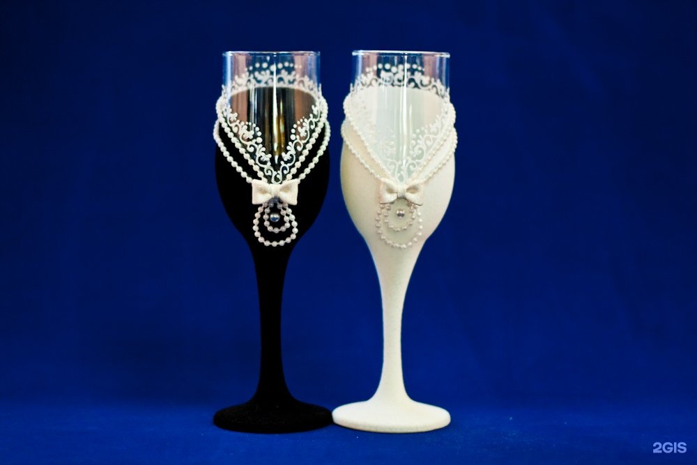 Бокалы на свадьбу. Schott zwiesel бокалы. Бокалы украшенные стразами. Свадебные бокалы со стразами. Свадебные бокалы с шампанским.