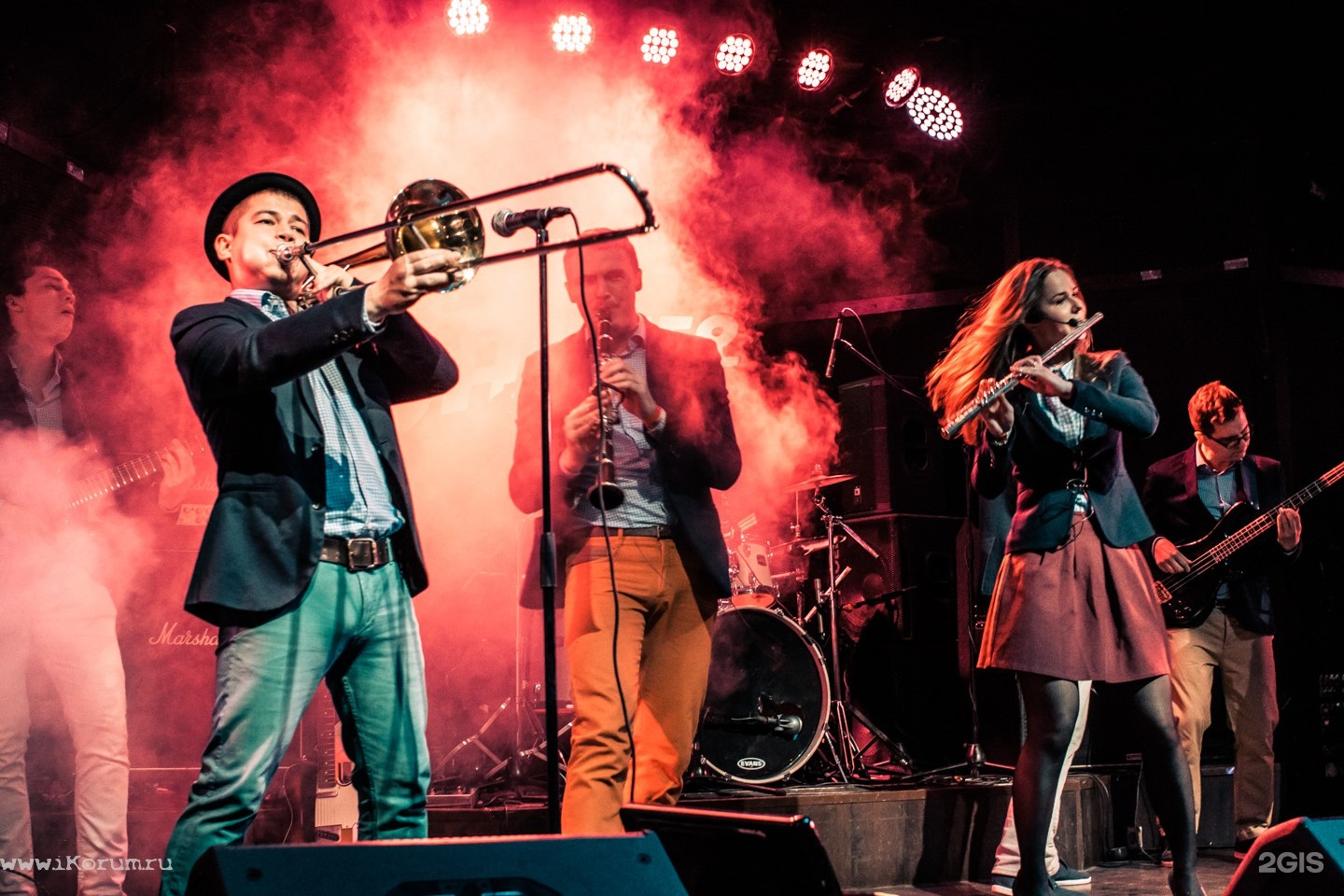 Стрит бэнд кавер группа. Стрит бэнд. Кавер группа в клубе. Стрит бэнд. Стрит бэнд.