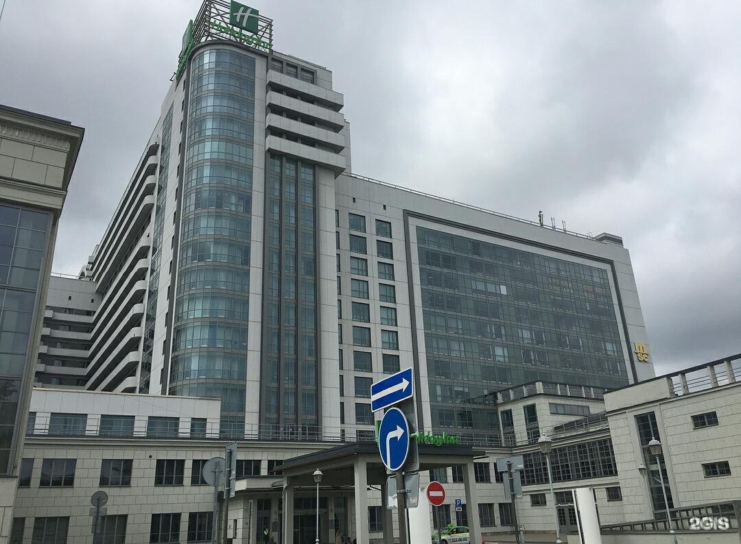 Отель московские ворота. Московский 97 Холидей ИНН. Гостиница Holiday Inn Санкт-Петербург. Московский проспект 97 гостиница Холидей. Московский проспект 97 Санкт Петербург.