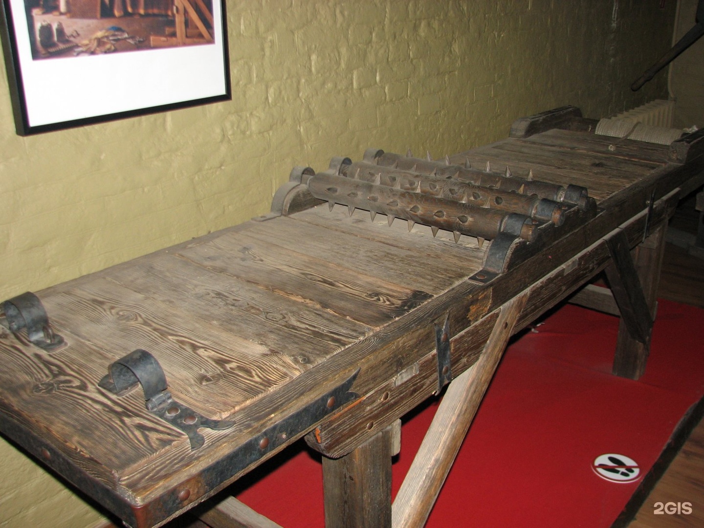 Музей орудия пыток средневековья Санкт-Петербург