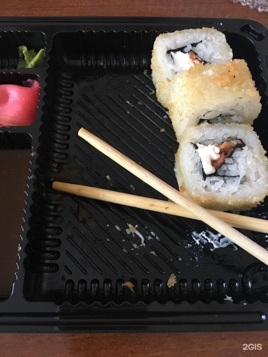 Японские суши барнаула. Окинава суши. Суши Курилы. Суши остров. Курение ролл.