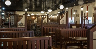 Ресторан карамзин петровский путевой дворец меню. Кафе на карамзина калининград. Карамзин калининград дискотека. Карамзин калининград ресторан. Карамзин калининград дискотека.