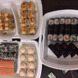 Фото от владельца Farfor, служба доставки японской кухни
