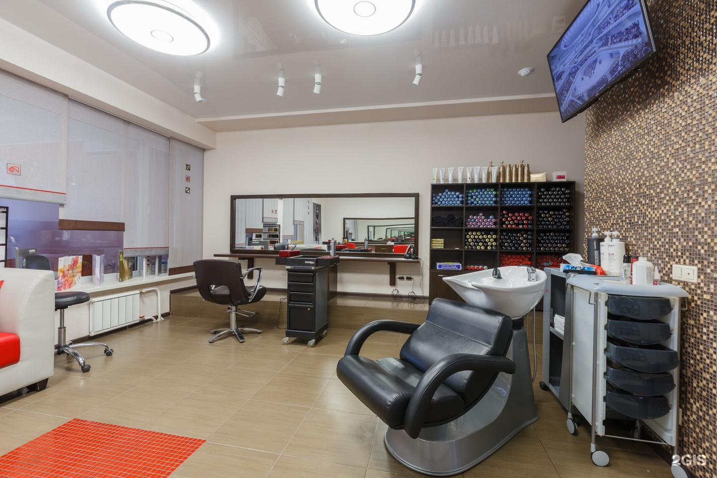 Нефертити красноярск. Алексеева 7 красноярск. Нефертити красноярск салон красоты официальный сайт. Нефертити красноярск салон красоты официальный сайт. Центр врачебной косметологии нефертити, красноярск.