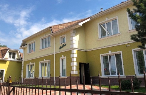Красноярск: Отель Зелёный дом