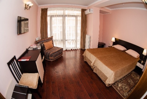 Анапа: Гостевой дом БоНаМи