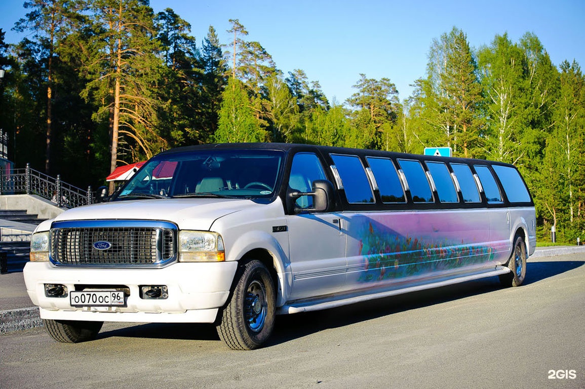 Ford Excursion Lowrider