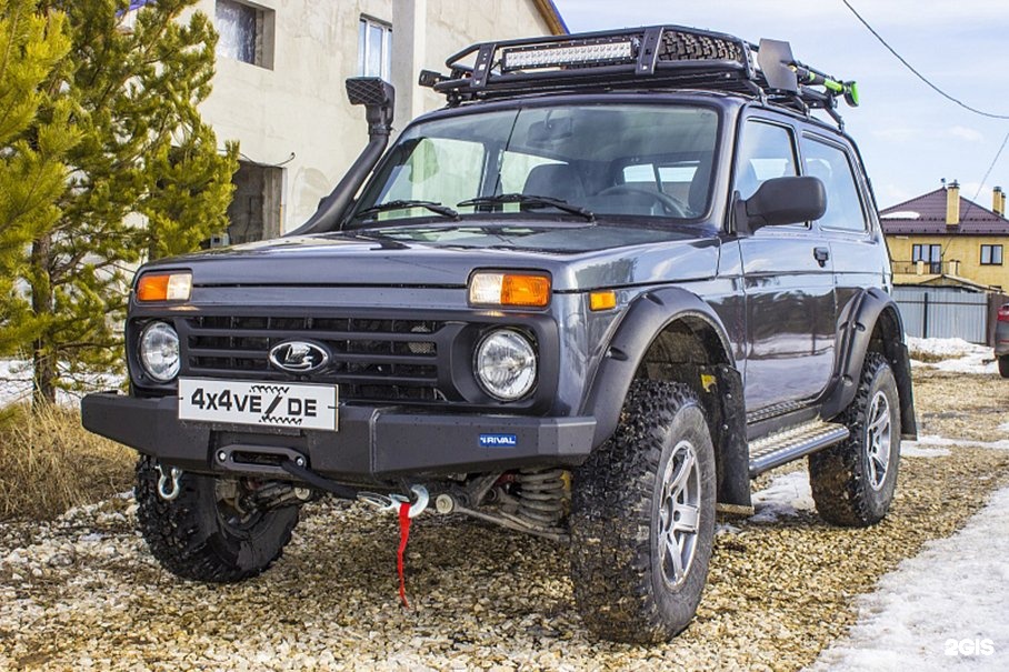 Дополнительное на ниву. Лада Нива 2121 4х4 охотник. Lada 2121 4x4 охотничий. ВАЗ 2121 для охоты. Нива 2131 для охоты.