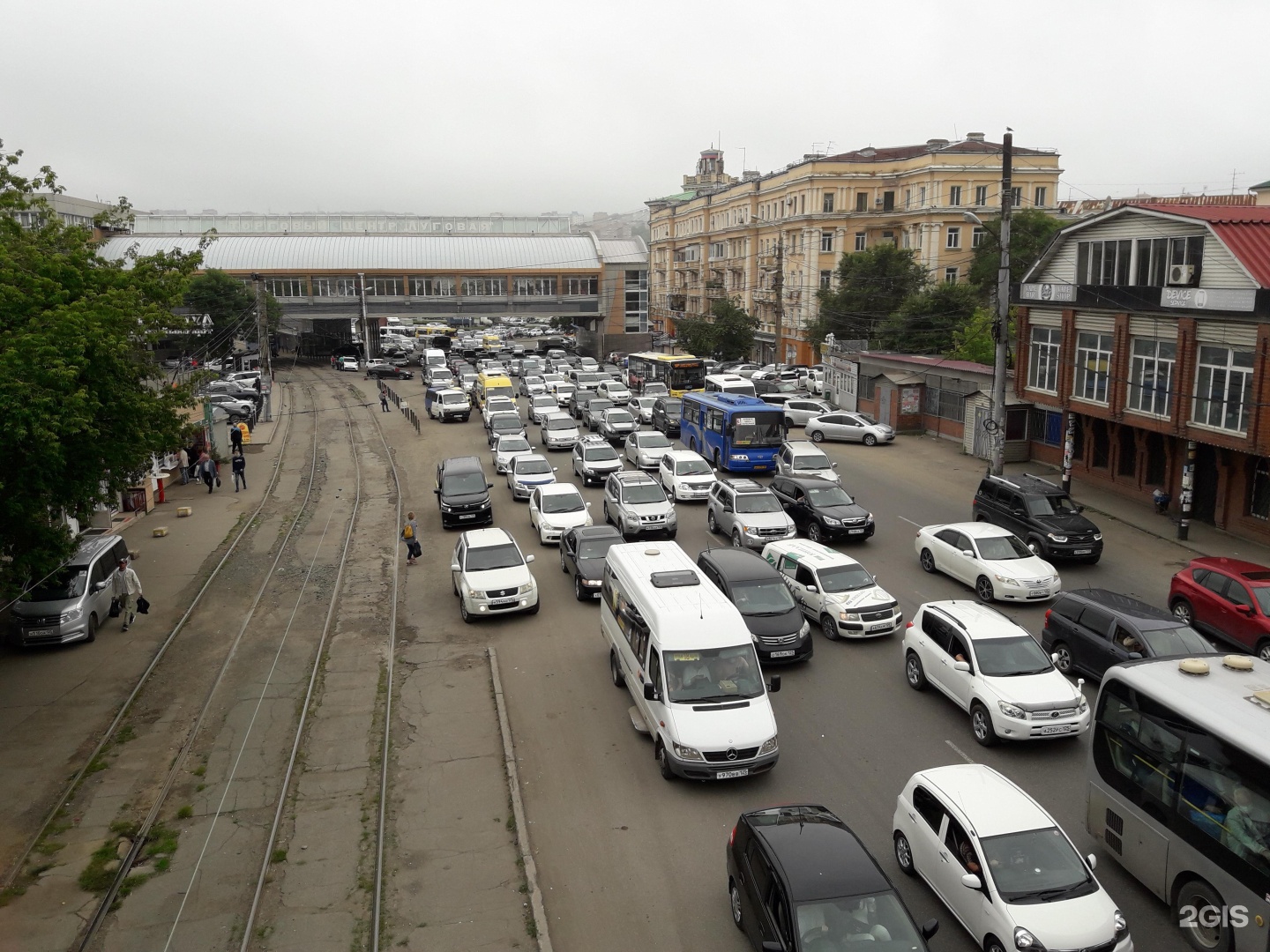 Владивосток площадь луговая