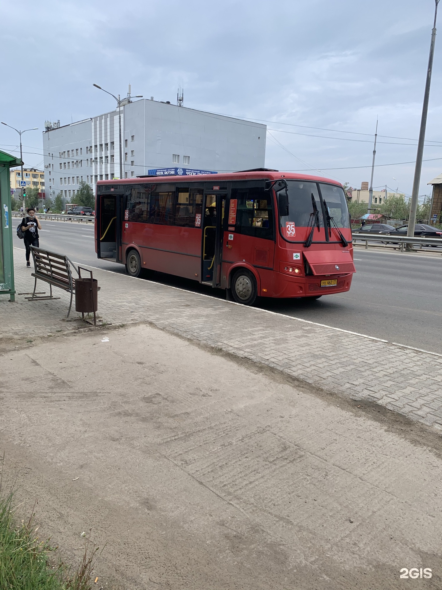 Автобусы якутск. Автобус 35. Конечная 35 автобуса Якутск. Маршрут 107 Якутск. Фото автобус 35.