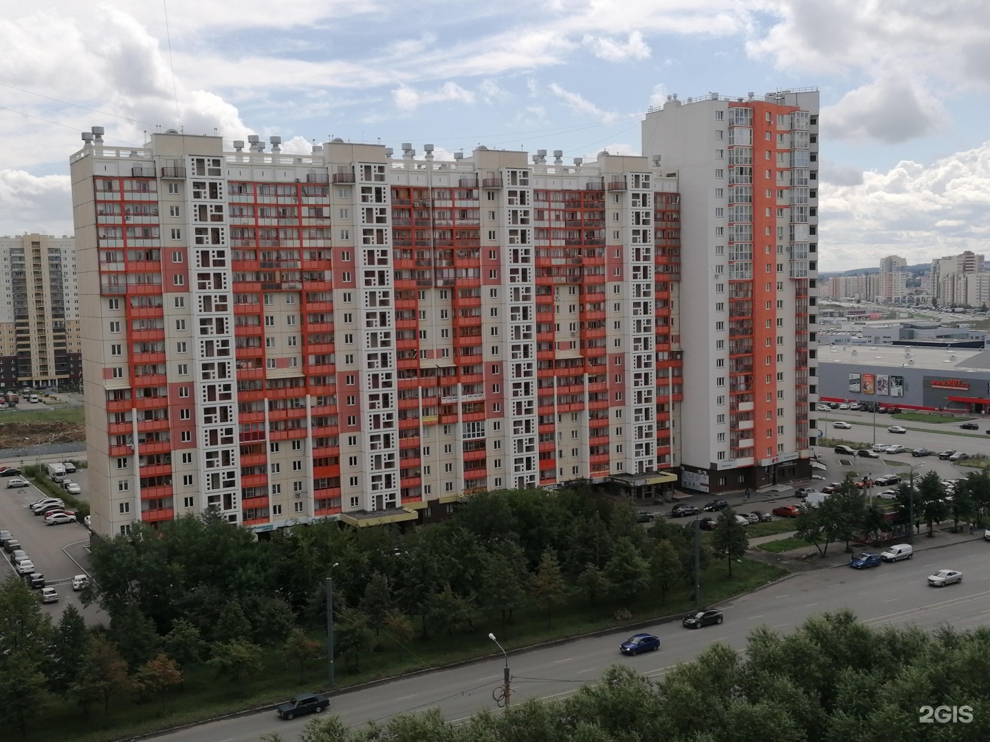Ул университетская 52. Ул. бр. кашириных, 131б. университетская 52. свилки ул. братьев кашириных, 131 фото.