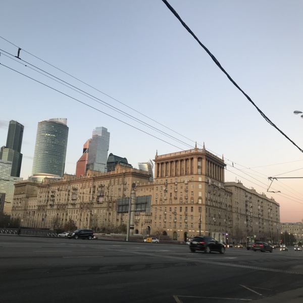 Киев улица московская