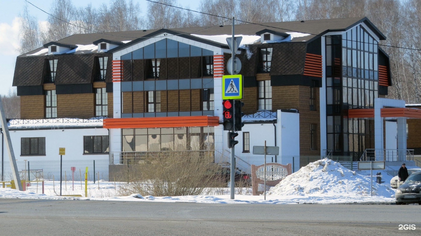 Славянка тюмень. Отель Славянка Тюмень. Гостиничный комплекс Славянка. Славянка Тюмень кафе.