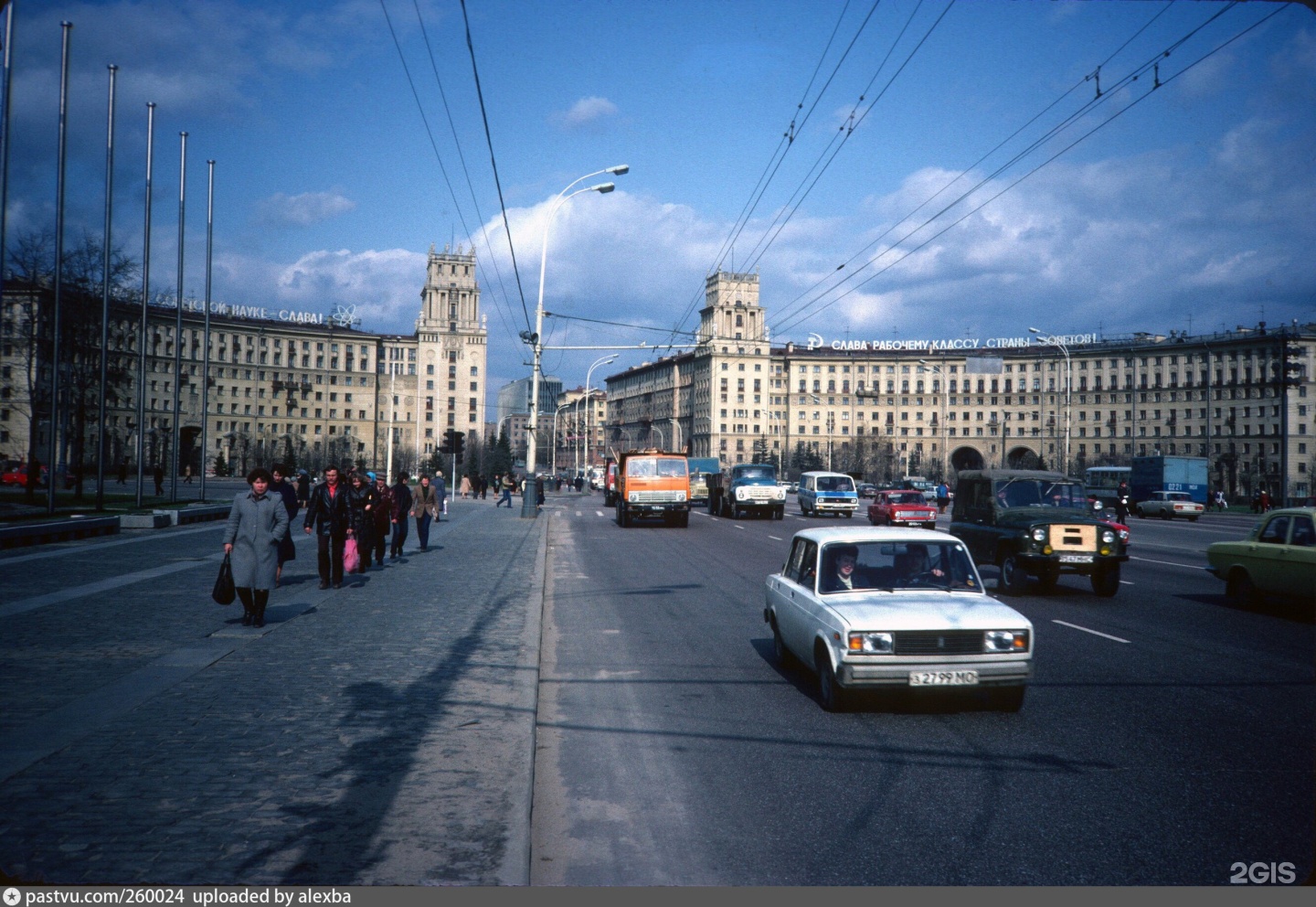 Площадь гагарина москва фото