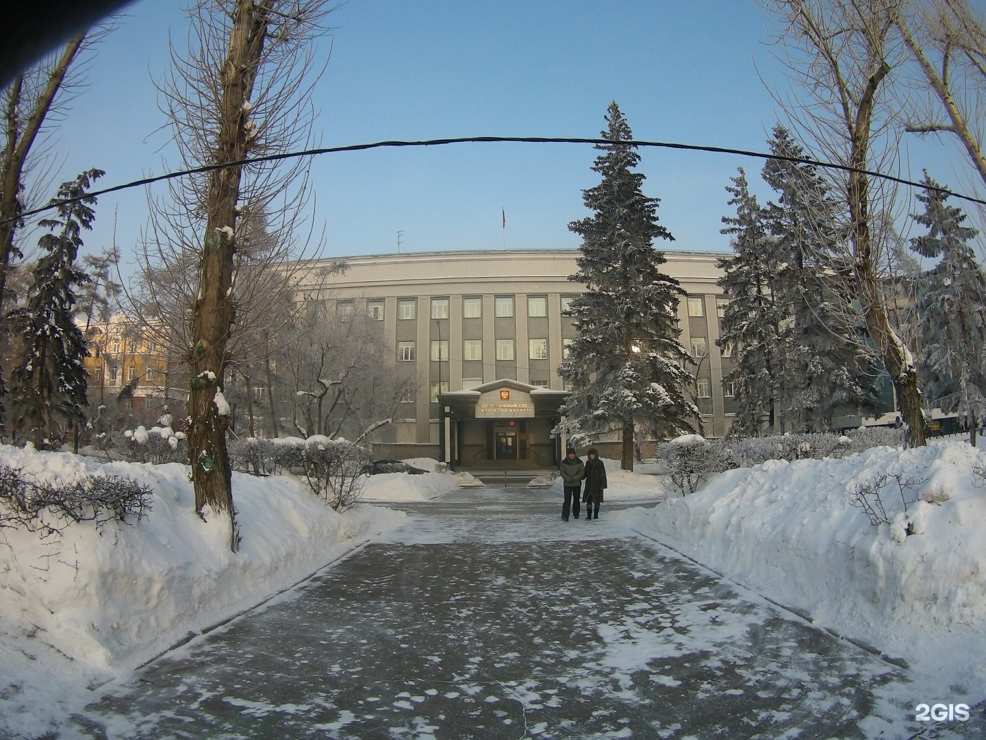 Иркутск бульвары. Бульвар Гагарина Иркутск зима. Бульвар Гагарина 42. Бульвар Гагарина Иркутск зимой. Бульвар Гагарина 14 Иркутск.