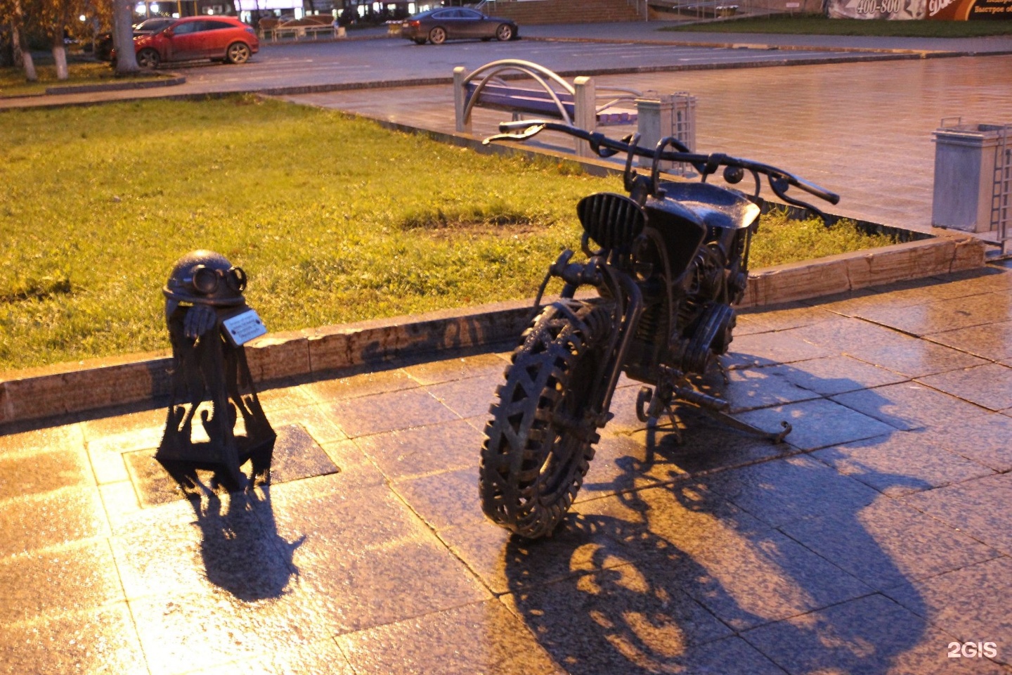 Мопеды в тюмени. Тюмень скульптура мотоцикл.