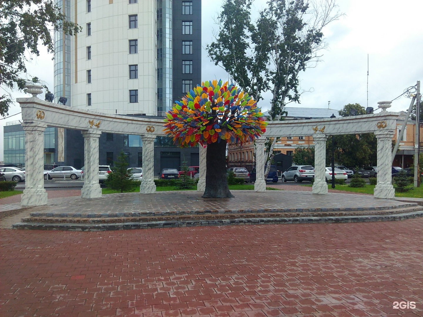 Скульптурная композиция "Дерево счастья", Тюмень - 2ГИС