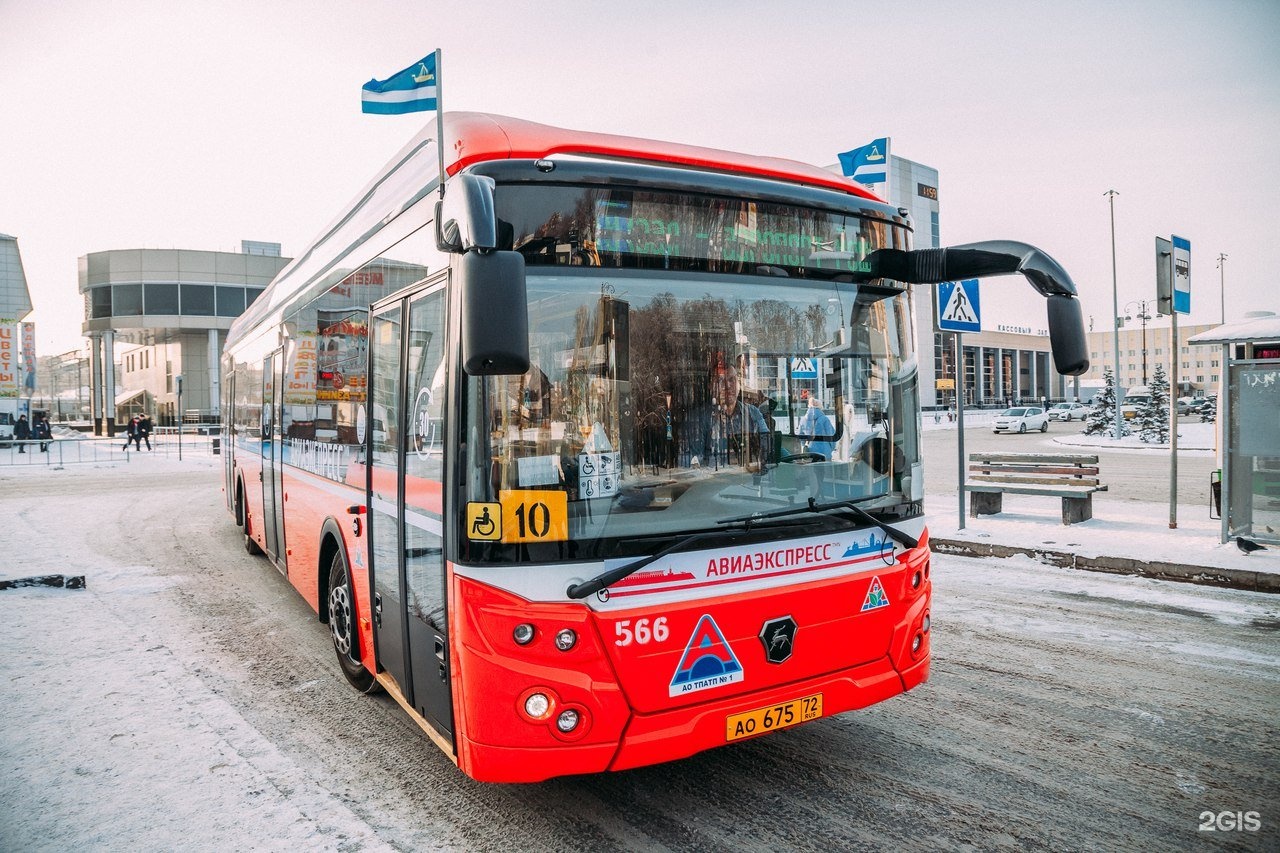 Автобусы тюмень. ЛИАЗ 5292 Аэроэкспресс. Тюменский электробус. Аэроэкспресс автобус ЛИАЗ. Авиаэкспресс Тюмень.