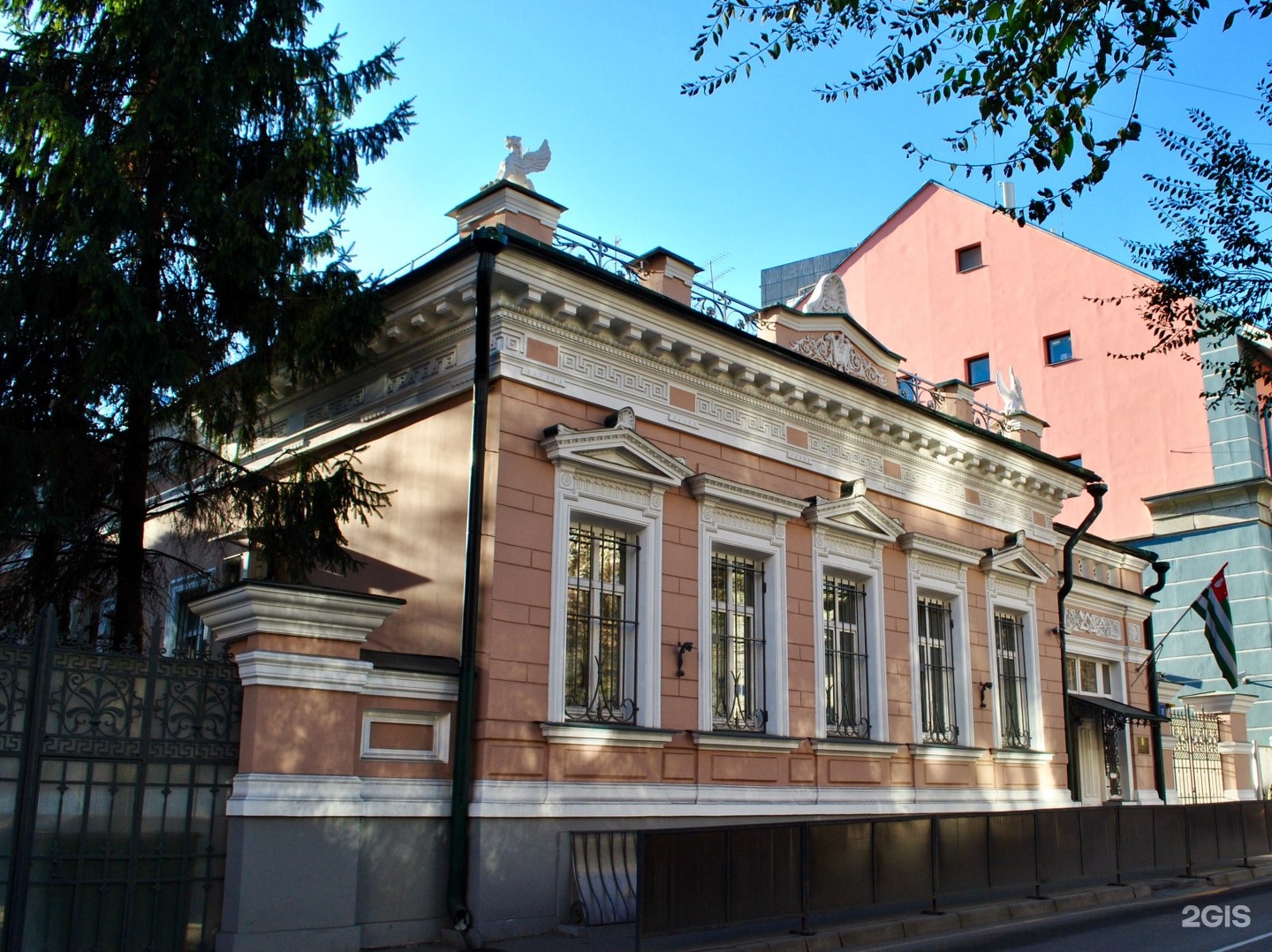 Гагаринский переулок. Дом Фалеева в Гагаринском переулке. Особняк Фалеева. Гагаринский переулок, дом 11. Гагаринский переулок ВООПИИК. Гагаринский переулок д.2.