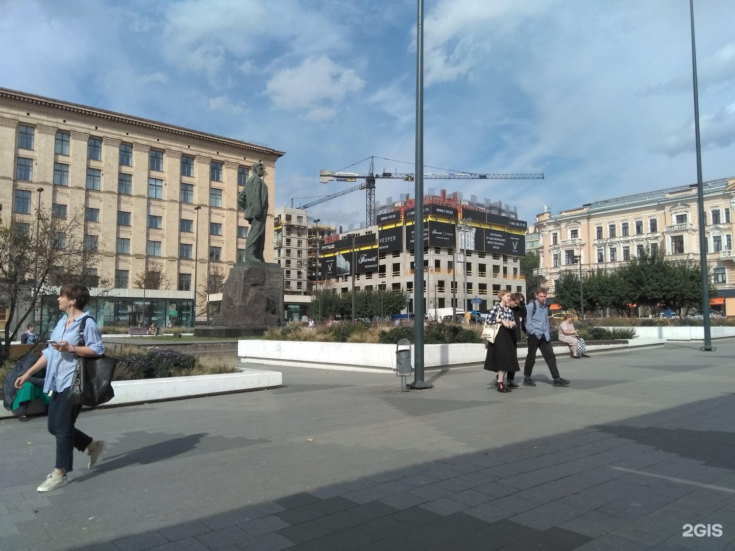 Д4 площадь трех. Триумфальная площадь 2 Москва. Театр сатиры Триумфальная площадь. Триумфальная площадь 4/31. Триумфальная площадь 3