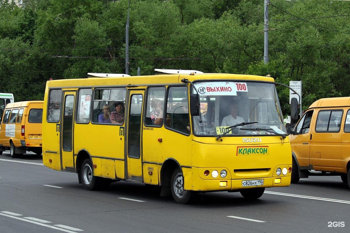 Маршрут 100 автобуса гатчина. Маршрутка 100. Автобус 190 Москва. Выхино маршрутка 100. 100 Автобус Иваново.