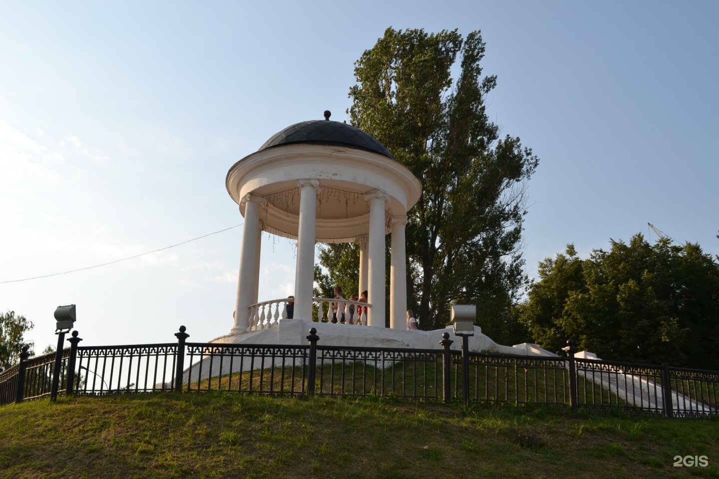 Беседка островского в костроме. Островский беседка в Костроме. Беседка а.н Островского. Вологда Кострома. Беседка Островского.