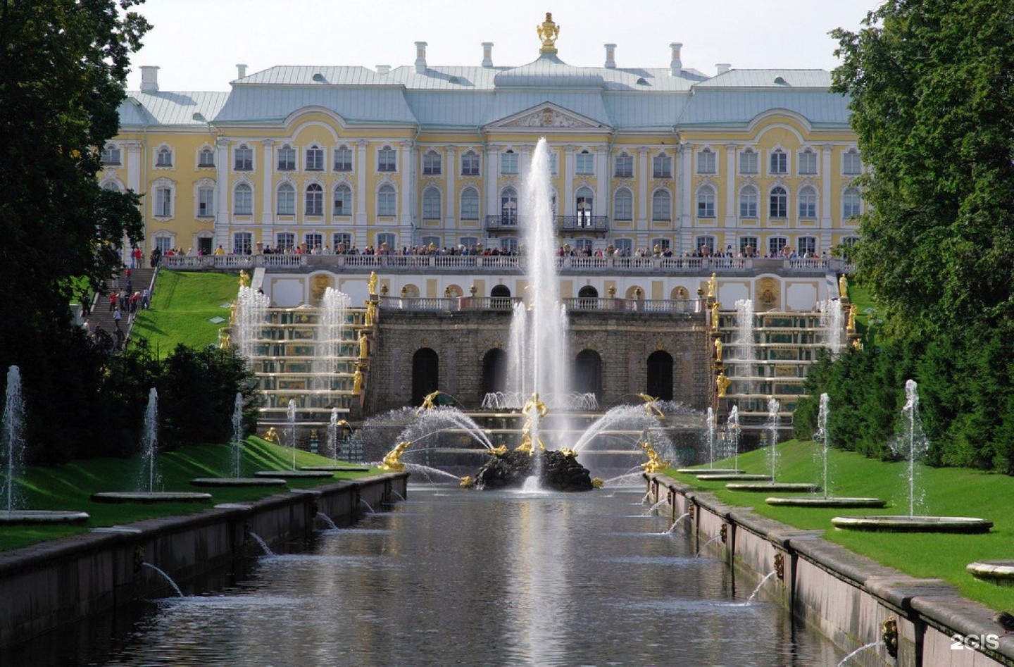 Дворец с фонтанами в санкт петербурге фото с названиями