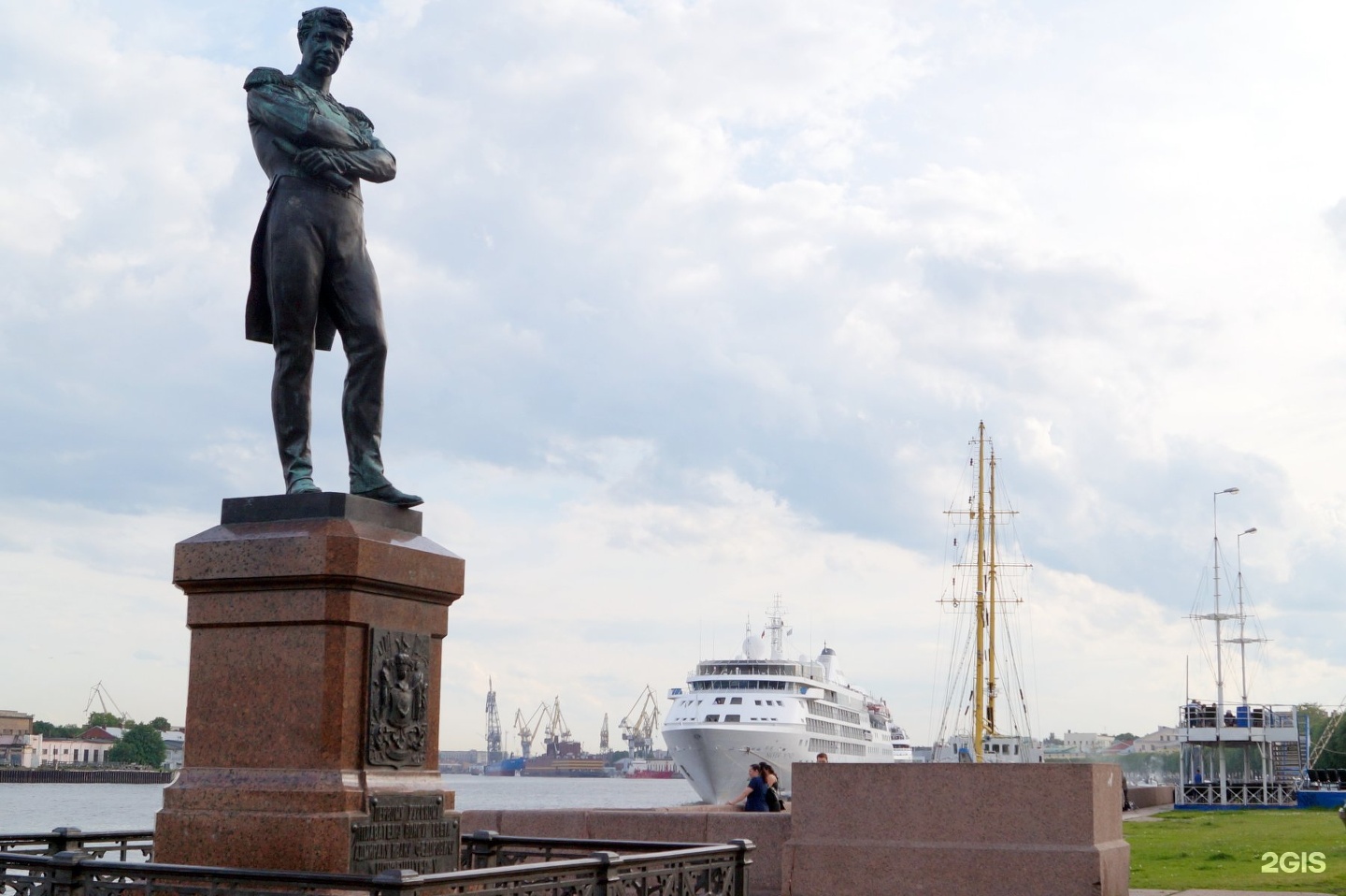 памятник крузенштерну в санкт петербурге