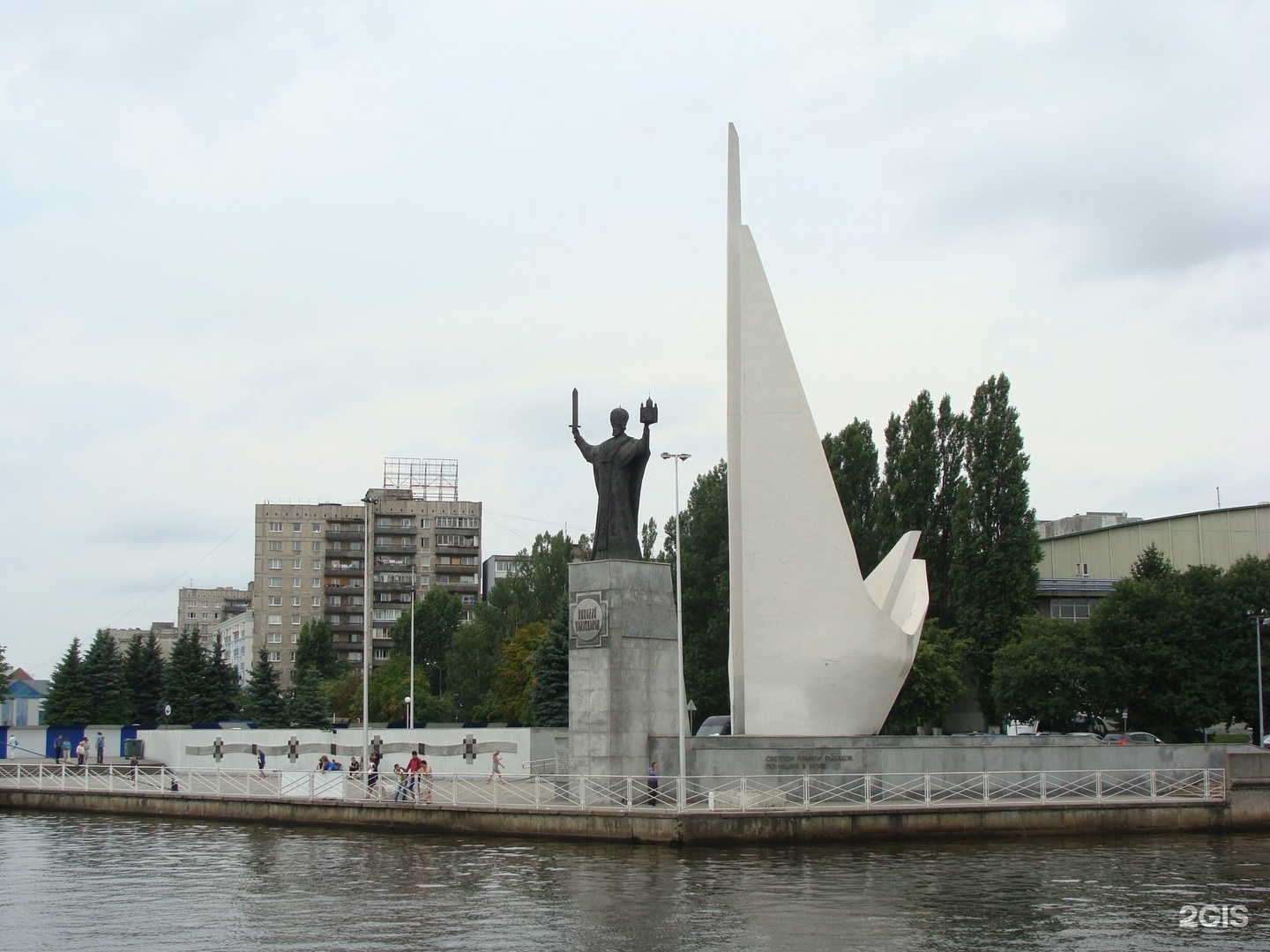 Памятник николаю чудотворцу в калининграде фото