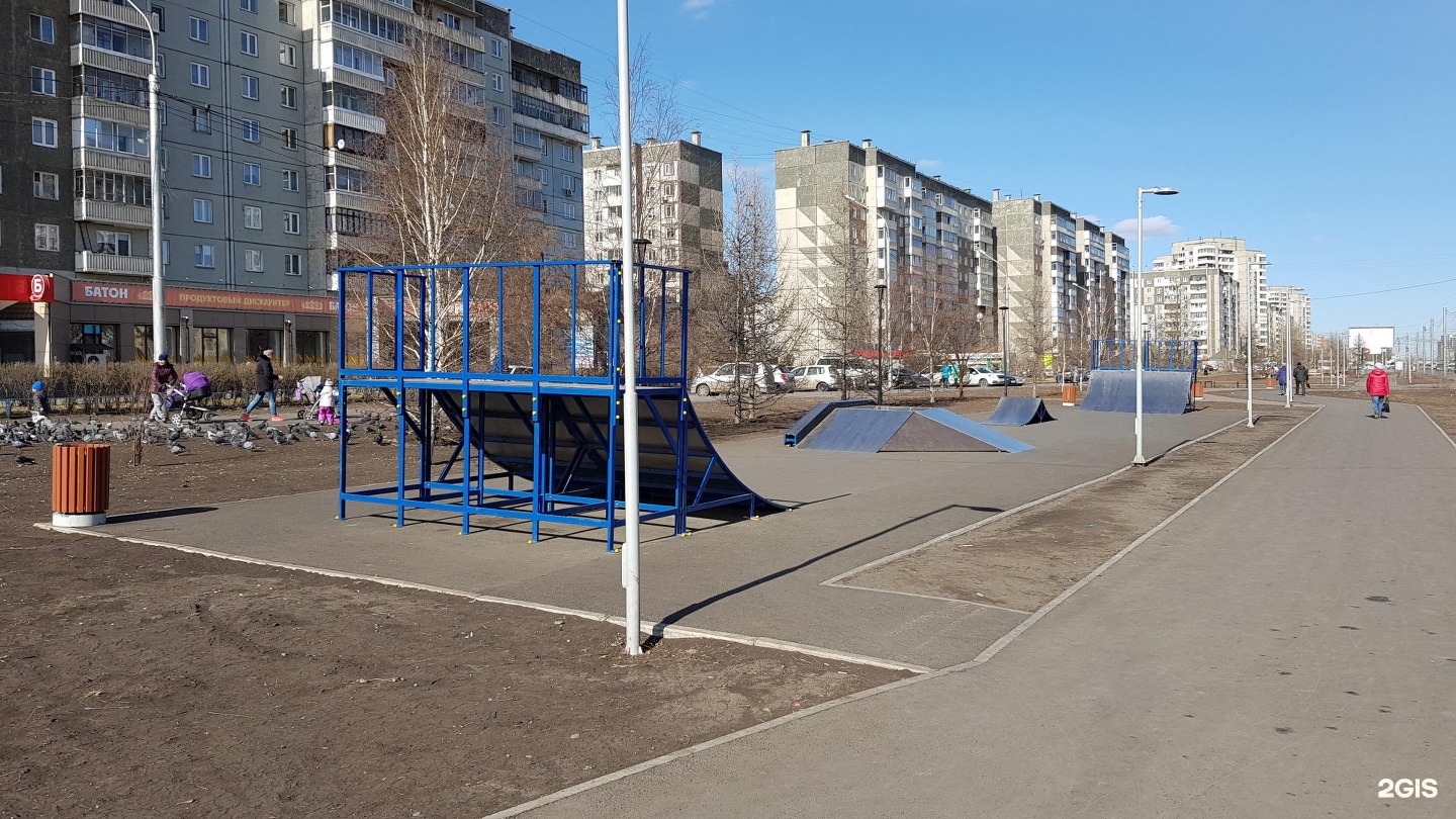 Скейт парк в красноярске. Сопка Красноярск скейт парк. Скейт парк на Взлетке Красноярск. Скейт парк в Красноярске Южный берег. Спортекс Красноярск скейт парк.