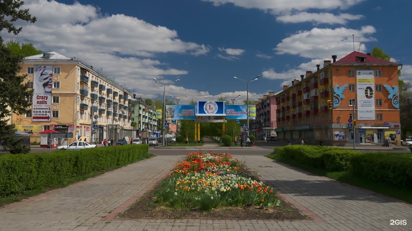 Площадь Ушанова