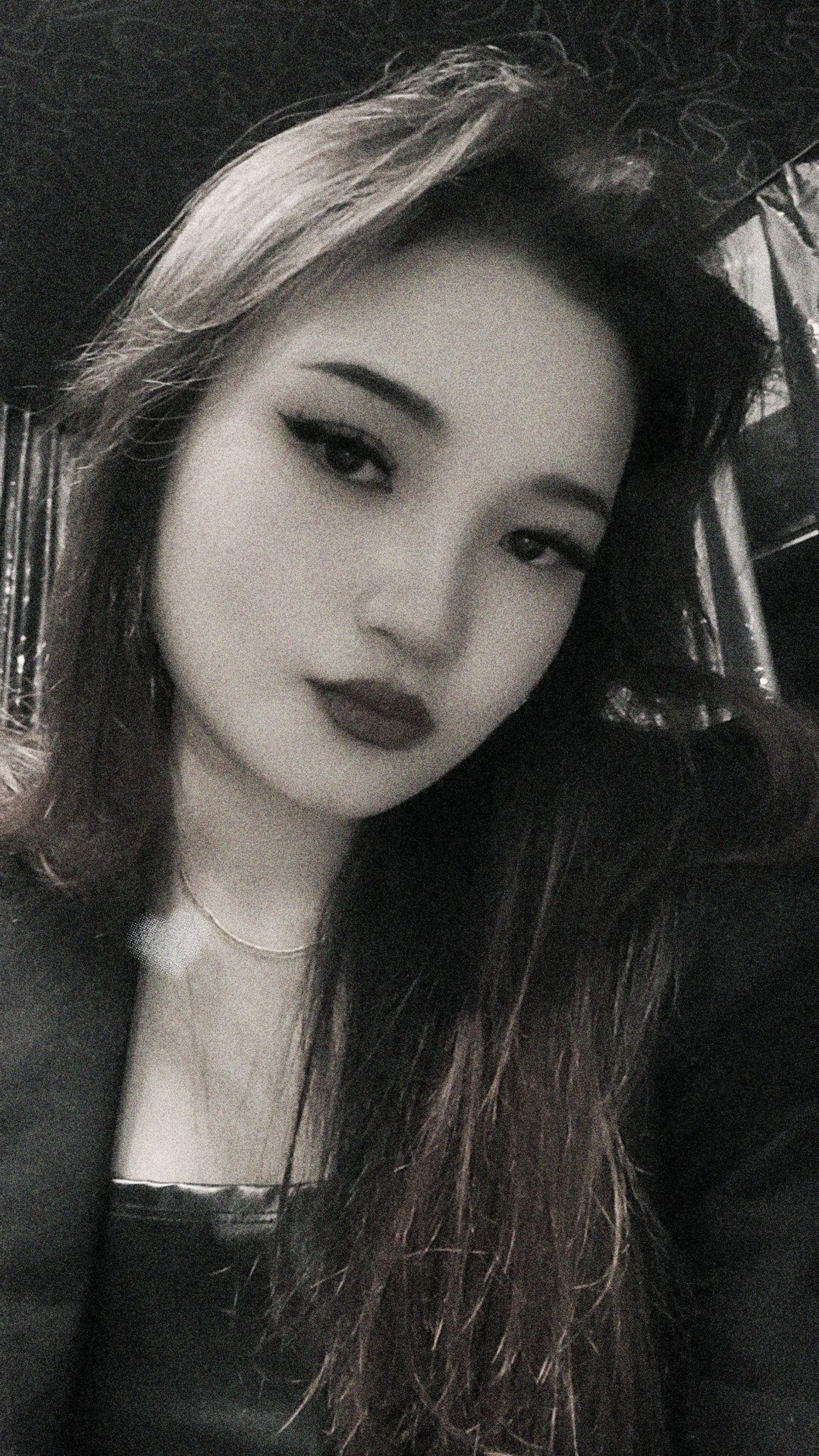 Дикке мінген сексті қараңыз Михаэла порно