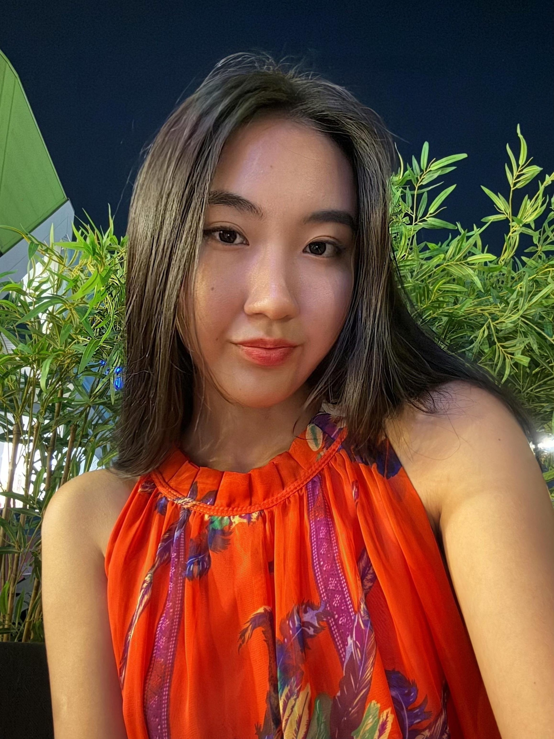 Догги стиліндегі есектердің жеке фотосуреттері