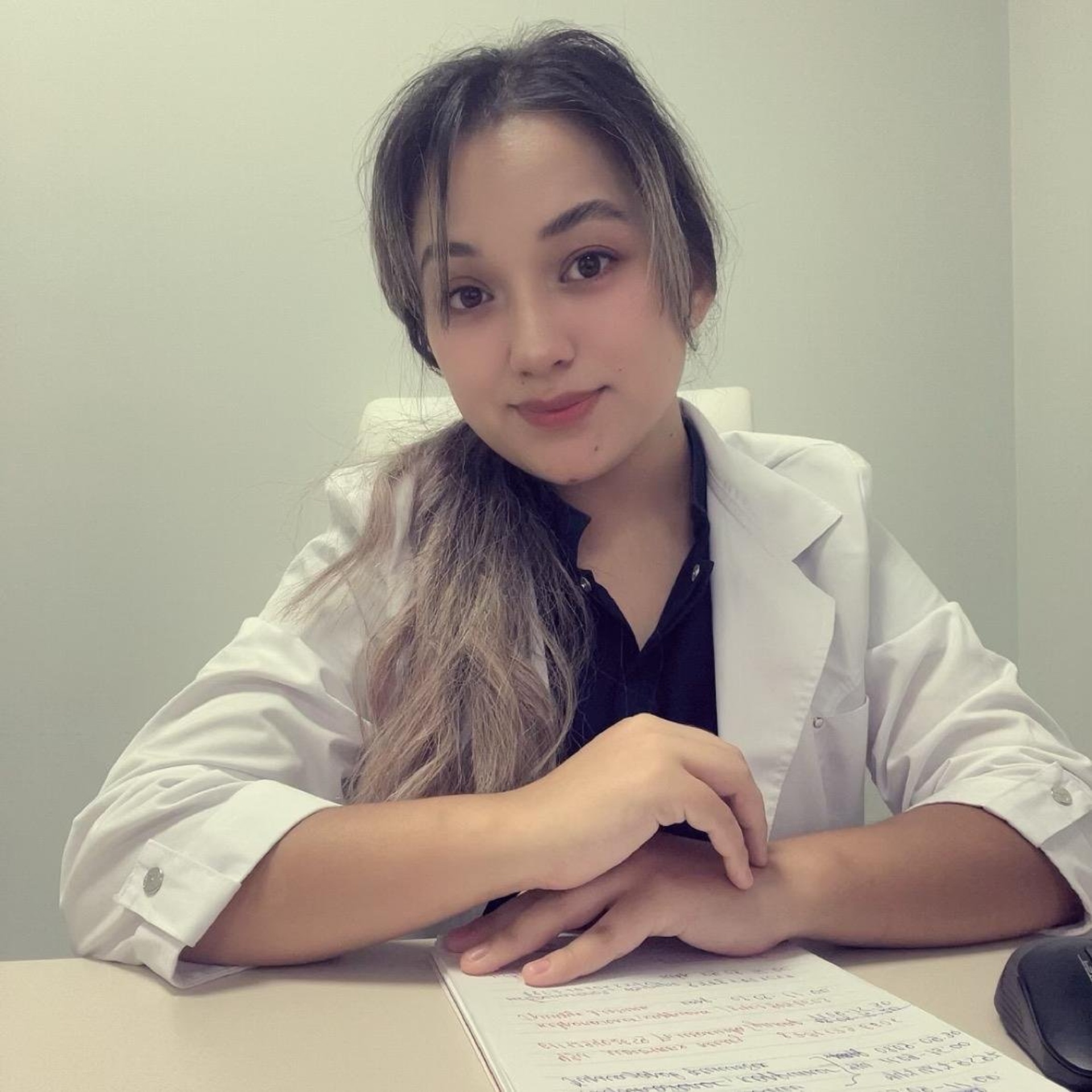 Шұлықтар, өкшелер, куннилингус YouTube секс бейнелері