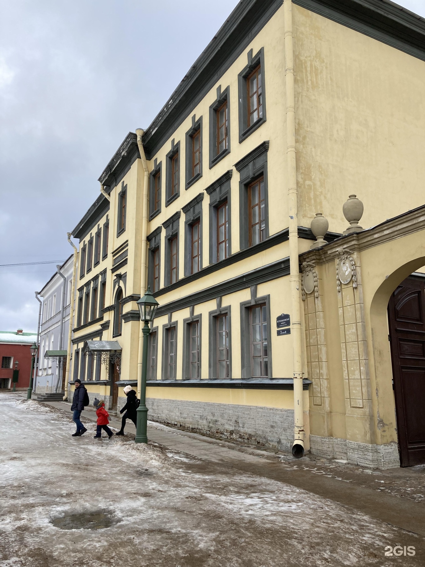 Штаб-офицерский дом, Петропавловская Крепость, 3 лит В в Санкт-Петербурге —  2ГИС