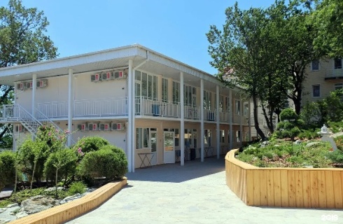 с. Архипо-Осиповка: Отель Скала