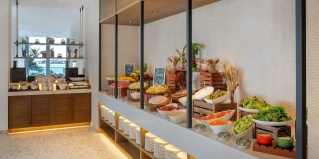 Dubai: Курортный отель Radisson Beach Resort Palm Jumeirah