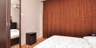 Гагра: Гостевой дом Династия