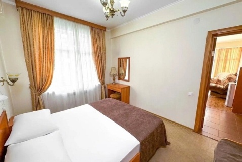 Сириус: Коттедж Эдем