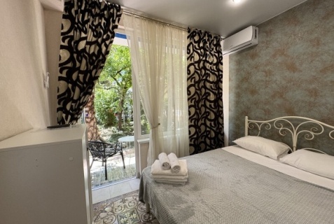 Адлер: Гостевой дом Лавра