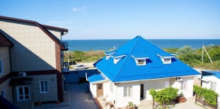 Кучугуры: Отель Атлет