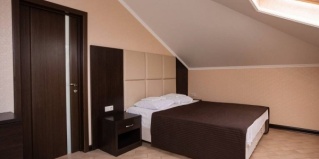 Геленджик: Гостевой дом Елена