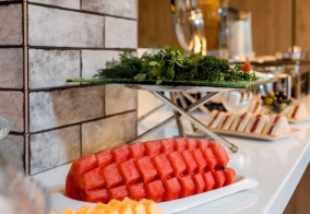 Отель Qazaq Hotel Premium в Шымкенте