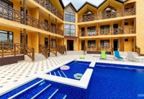 Гостевой дом Golden House Hotel в Пляхо