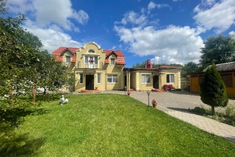 Калининград: Коттедж Уютный двор