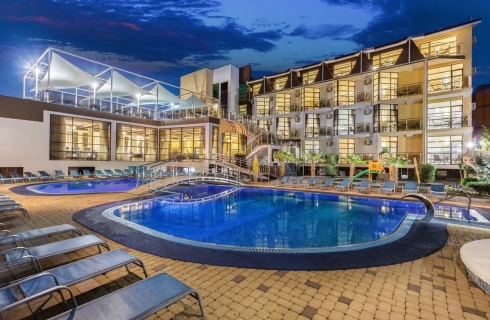 с. Витязево: Отель Pontos Family Resort Hotel